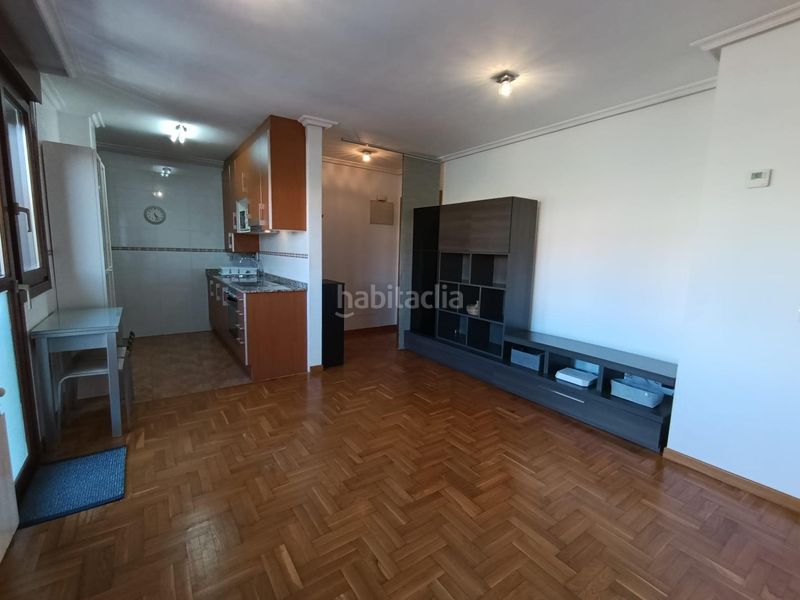 Foto f8ecaf05-3021-47b2-8e1b-df5bb0381c38. Apartament amb calefacció aparcament a El Carbayedo - El Quirinal Avilés