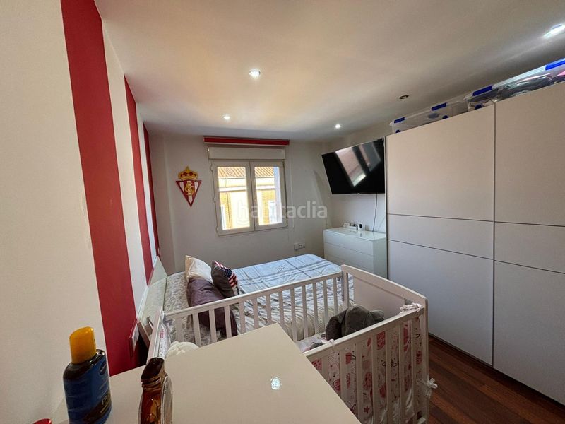 Foto aa21c8e5-e259-4507-9d51-3b008a8d9d6a. Pis a calle custodia 14 a Llano Gijón