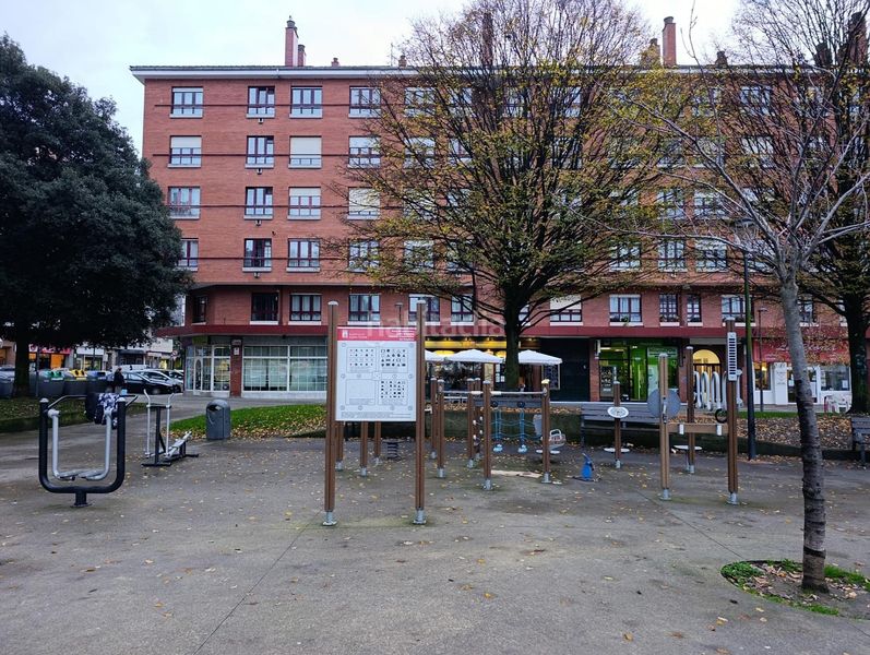 Foto bed52420-e33a-4dd7-bd17-f738e7495422. Pis a calle custodia 14 a Llano Gijón