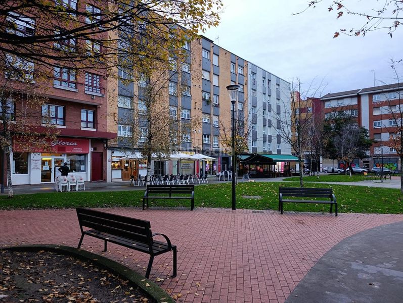 Foto c5e39d99-fb89-4b03-be89-19ba81f61310. Pis a calle custodia 14 a Llano Gijón