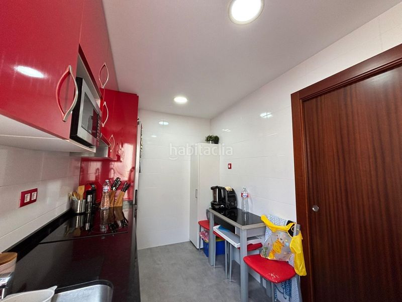 Foto d9e6b773-84cb-43d4-b3a2-3548b4cd3ad3. Pis a calle custodia 14 a Llano Gijón