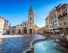 Foto 1800369d-09fb-45a3-b248-0c101fb58a7e. Pis a Casco Histórico Oviedo