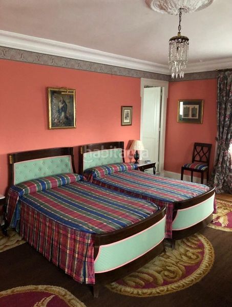 Foto f7b42994-4612-47d3-ba98-86a143147719. Chalet en calle c/ profesor perez pimentel 802 en Gijón