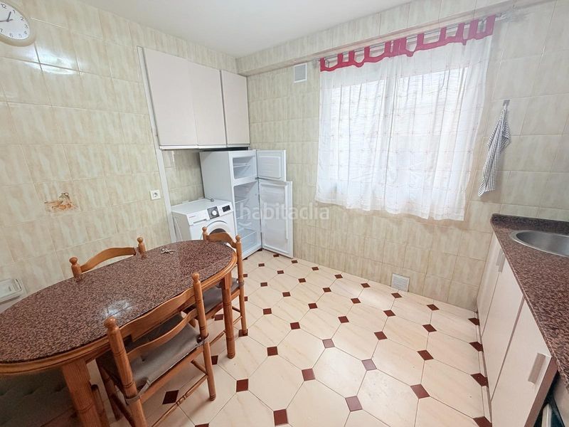Foto 75636839-fa99-4084-982b-881ffd0906dc. Piso en Buenavista Oviedo