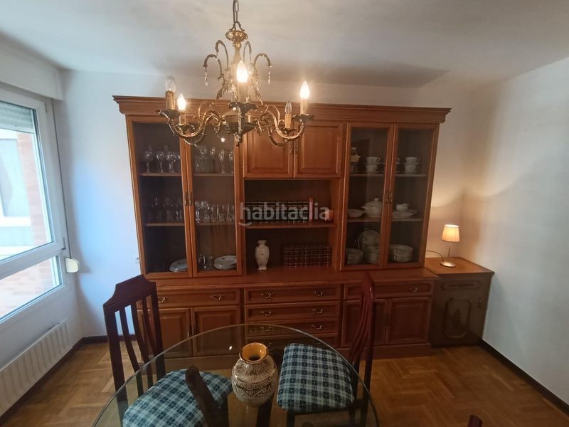 Foto 4dea7e97-4657-4902-b756-4610e7d21e73. Flat in calle juan xxiii 20 in Centro Avilés
