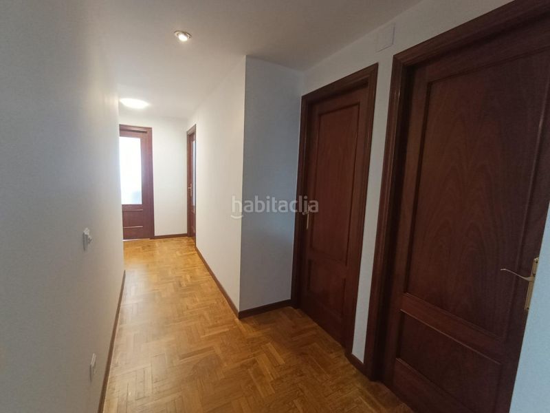 Foto ad338902-2deb-424b-99ab-241f1b0379ea. Flat in calle juan xxiii 20 in Centro Avilés