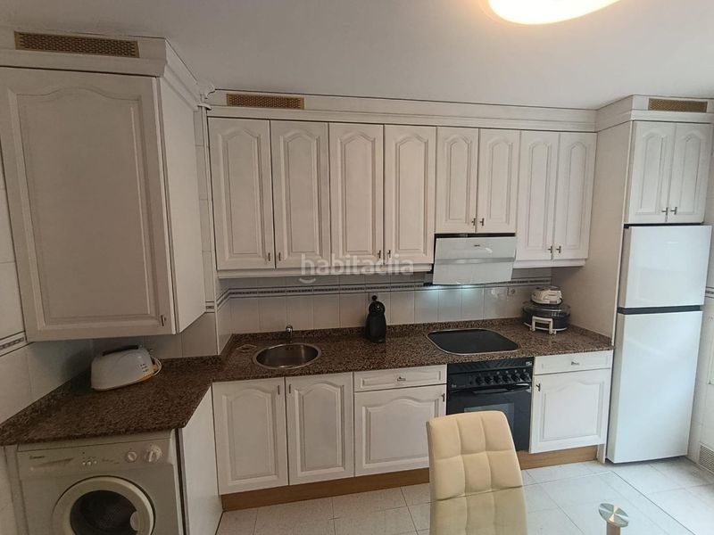Foto b689b658-9eed-4943-89e8-d5c04e4c4c55. Flat in calle juan xxiii 20 in Centro Avilés