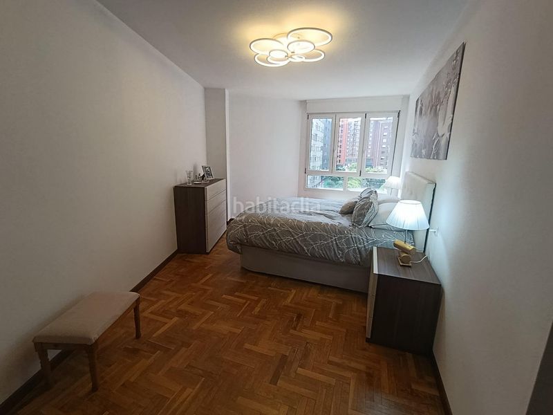 Foto d5da2572-a085-40f7-ba46-d0a82102767f. Flat in calle juan xxiii 20 in Centro Avilés