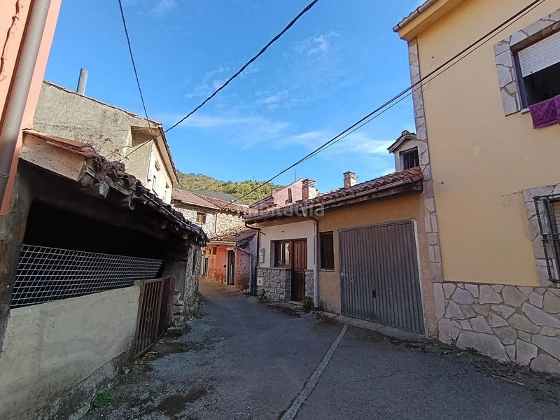 Foto 5a595f25-7d30-4ab1-89e1-86ef9ce7bd93. Masia a Aller