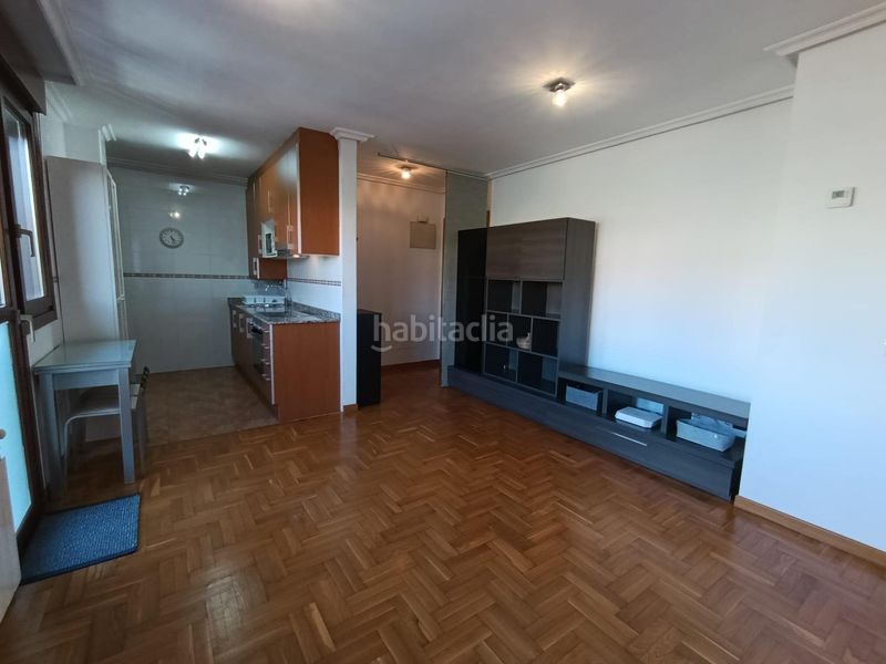 Foto cc855b9e-bdcc-46d0-9099-d8f7e143d825. Apartament a calle dolores ibarruri 24 a El Carbayedo - El Quirinal Avilés
