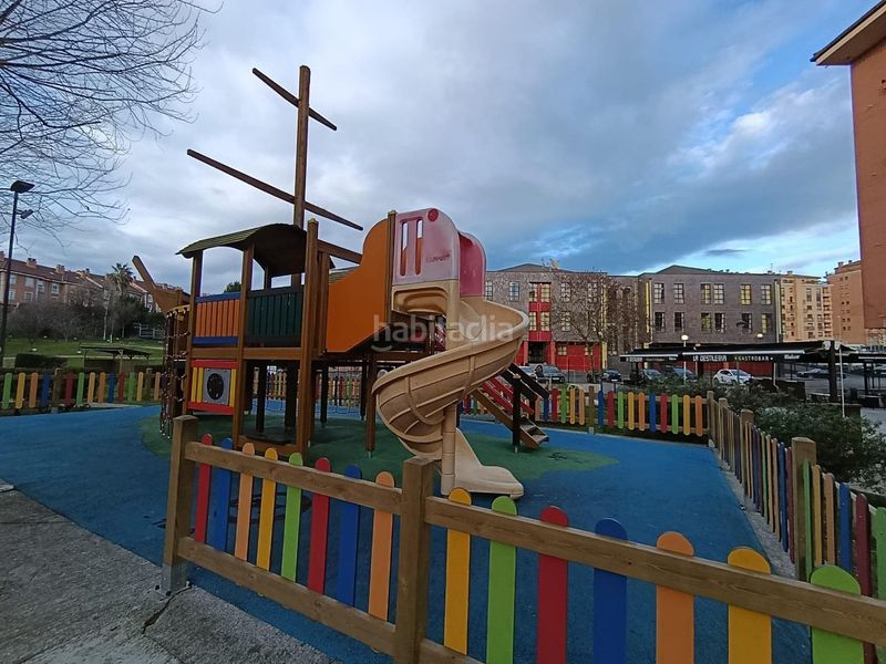 Foto fdf7cb49-d268-4f35-adbe-e5e477410226. Apartament a calle dolores ibarruri 24 a El Carbayedo - El Quirinal Avilés