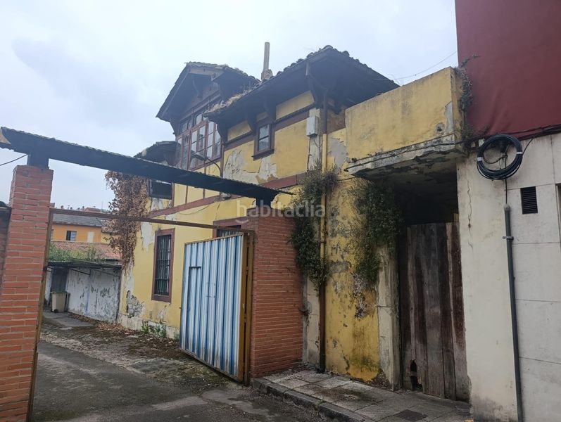 Foto 7e1d12db-1e55-42d9-b4a4-26f1b38f5f51. Building in calle maestro larrosa 1 in San Claudio - Trubia - Las Caldas Oviedo