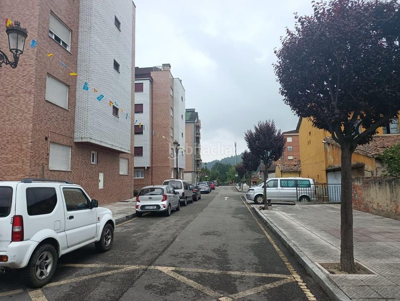 Foto f66ab1a6-0d36-4616-b271-de209a00dbdb. Building in calle maestro larrosa 1 in San Claudio - Trubia - Las Caldas Oviedo