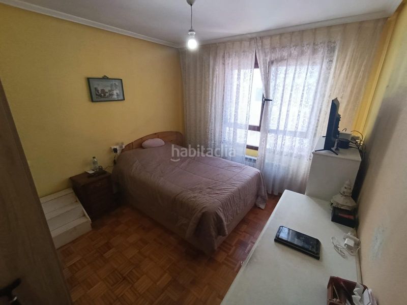 Foto 656b03e9-b6c4-4f22-81a4-4434c92fa9d3. Pis amb calefacció aparcament a Lugones Siero