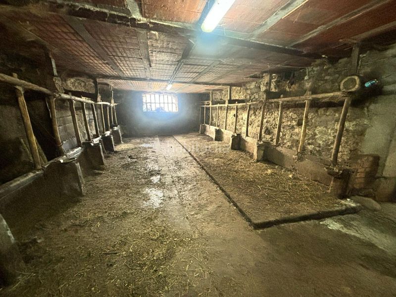 Foto b0e32578-fde9-4741-ac9a-ee21689c21e1. Casa en lugar villamarcel 76 en Quirós