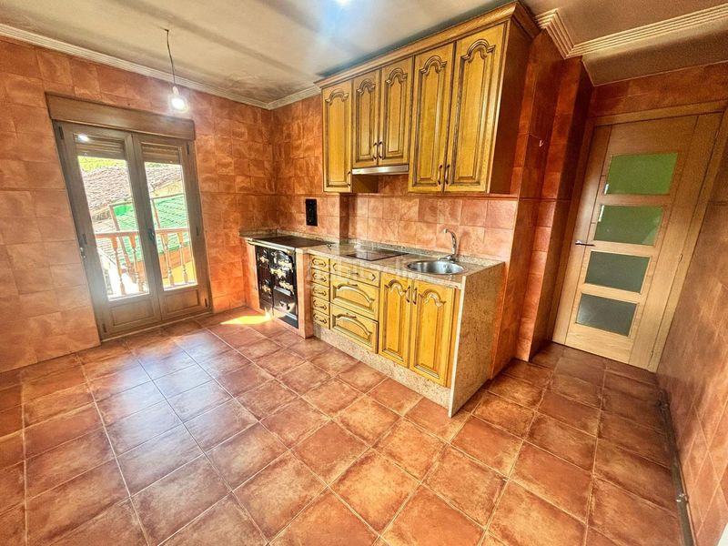 Foto cb8a7995-a7c5-4519-a12b-b8323637dc8a. Casa en lugar villamarcel 76 en Quirós