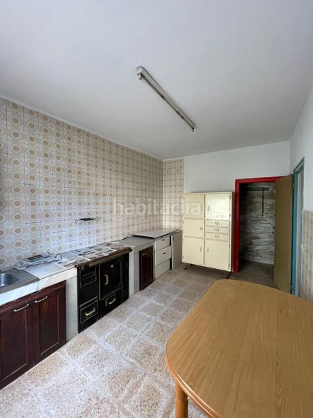 Foto 0acb9ea0-f4b9-47d1-98d0-3c280d8b26bc. Casa amb aparcament a Tineo