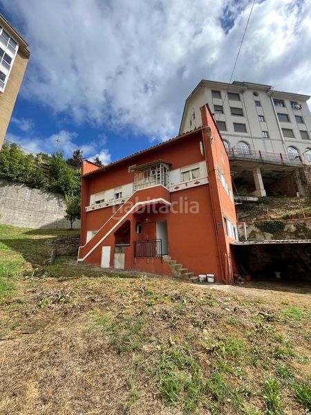Foto 15b4d74a-7c97-4e0f-a68a-18ce5773e2b0. Casa amb aparcament a Tineo