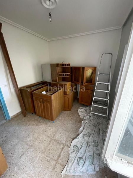 Foto d6f7704a-3eb5-43be-bd9c-f81af2bc2d9e. Casa amb aparcament a Tineo