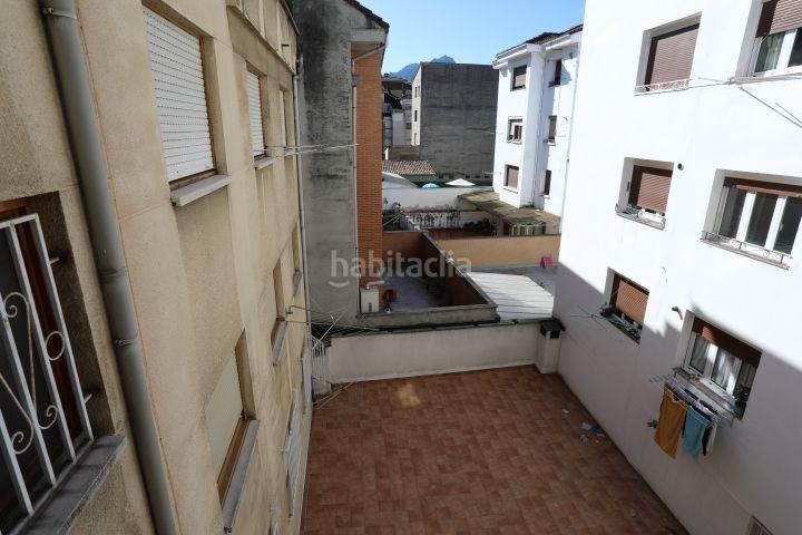 Foto b3e148e9-b1c7-465e-a01c-9e00d96fd5b8. Appartement dans calle calle de fray norberto del prado dans Laviana