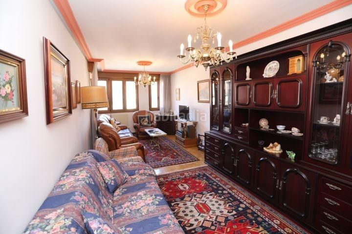 Foto bff4aca6-b40a-4a9f-886e-c400cd5a89a1. Appartement dans calle calle de fray norberto del prado dans Laviana