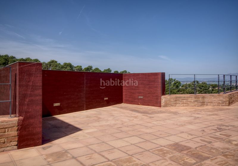 Foto 087d14b4-387e-4e95-8869-7c5000bd5a2e. Chalet avec cheminée chauffage parking piscine dans Sant Cugat del Vallès
