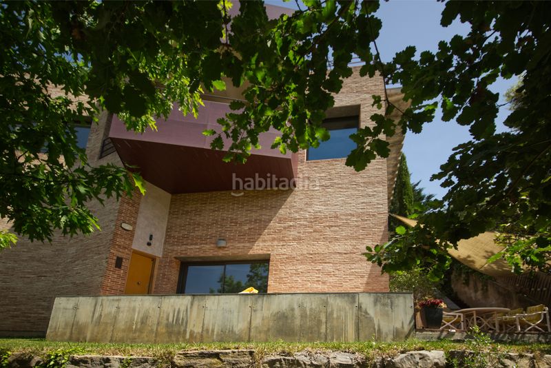 Foto 6c756a4e-c137-4f45-97b3-a1f15084318e. Chalet avec cheminée chauffage parking piscine dans Sant Cugat del Vallès