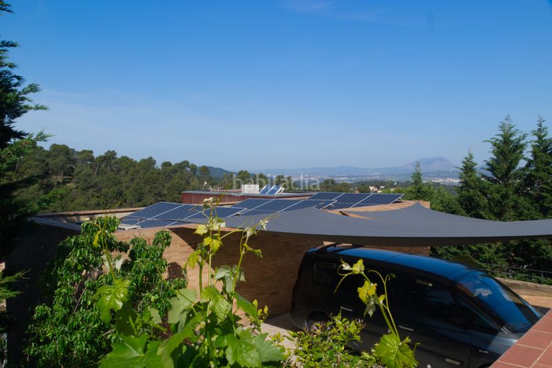 Foto aa06dd14-0a65-409c-b962-62b65784cddf. Chalet avec cheminée chauffage parking piscine dans Sant Cugat del Vallès