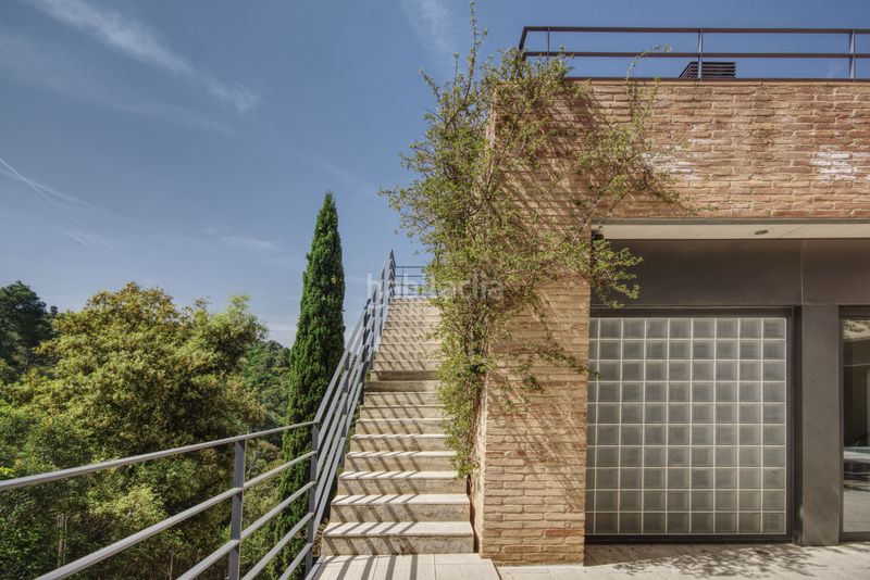 Foto b5a00b40-6cad-42f8-950f-898e2ded42ef. Chalet avec cheminée chauffage parking piscine dans Sant Cugat del Vallès