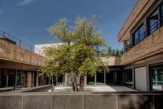 Xalet  Avinguda del montseny. Arquitectura viva y serenidad en collserola: una obra maestra co
