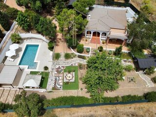 Chalet in Benajarafe. Villa independiente ubicada en un entorno tranquilo y privado de