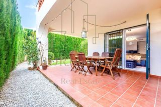 Piano terra in Añoreta Baja. Precioso piso en planta baja con 200 m de jardín privado y terra