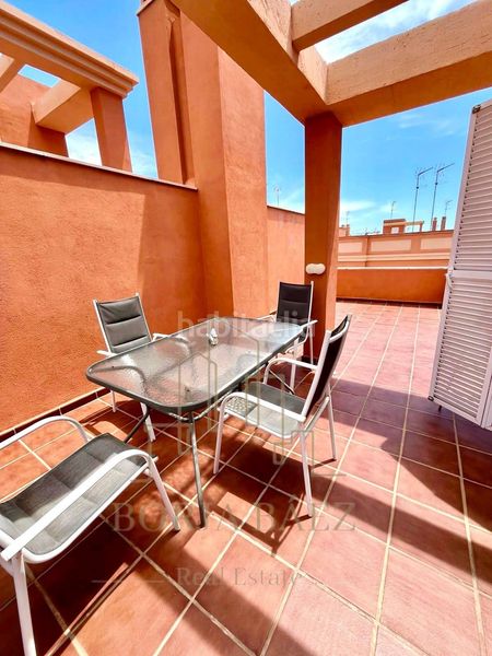 Foto a937916a-3e22-47f2-9f00-2fa21c2bb585. Casa adossada amb aparcament a Benajarafe