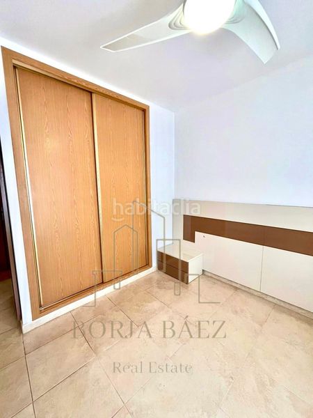 Foto cf22491f-5239-4cee-a221-f2a2c148f97d. Casa adossada amb aparcament a Benajarafe
