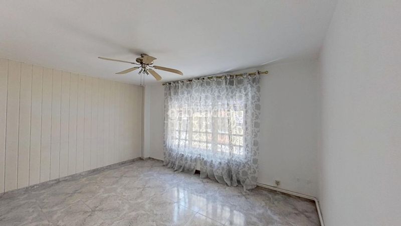 Foto dd794ddf-b96d-4bf1-b8db-587b914e90cf. Pis amb calefacció a Plaça Catalunya Manresa