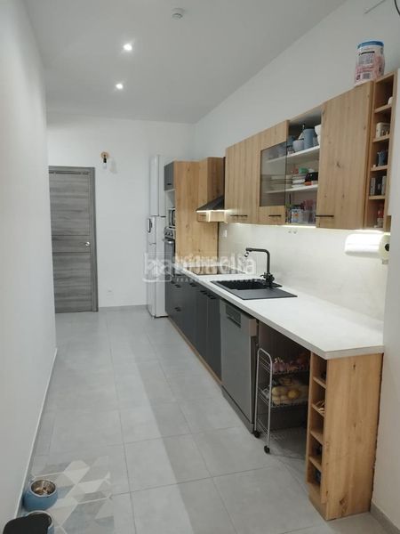 Foto 4f6a4c86-d161-4a4a-8e46-17b924dadb7a. Estudi a Plaça Catalunya Manresa