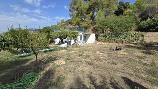Fondo rustico in Castellnou de Bages. Terrenos en venta en castellnou de bages