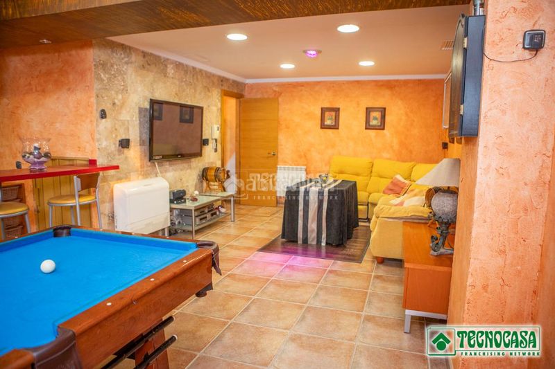 Foto a9c81cd5-5852-4b56-a7d7-ba0a0e9e8893. Casa aparellada amb aparcament a Pulpí