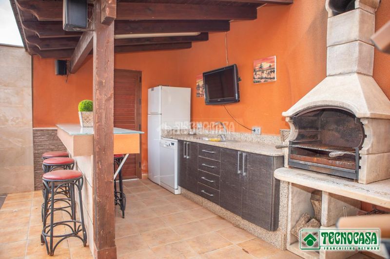Foto bca31b68-4c8e-4ae3-a4e4-0497046af967. Casa aparellada amb aparcament a Pulpí