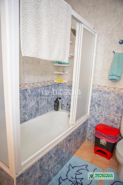 Foto 1526c77b-7489-4642-bfd5-0c7a587fa94f. Casa aparellada a Pulpí
