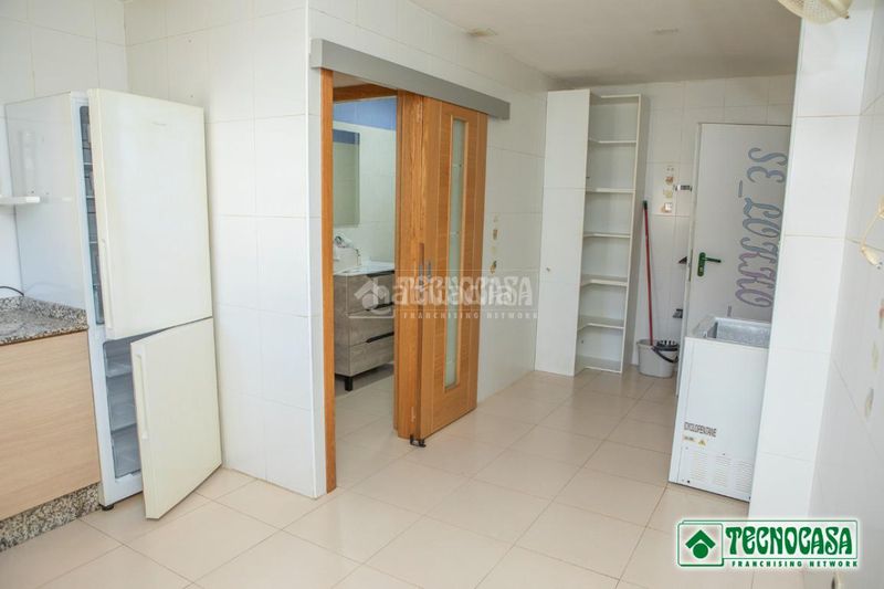 Foto 2a6b029e-84a9-4e3d-a1f5-f8e9c3b072e6. Casa aparellada amb aparcament a Pulpí