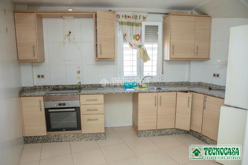 Foto 56db5bbb-4236-47b6-a596-baf13223f8ca. Casa aparellada amb aparcament a Pulpí