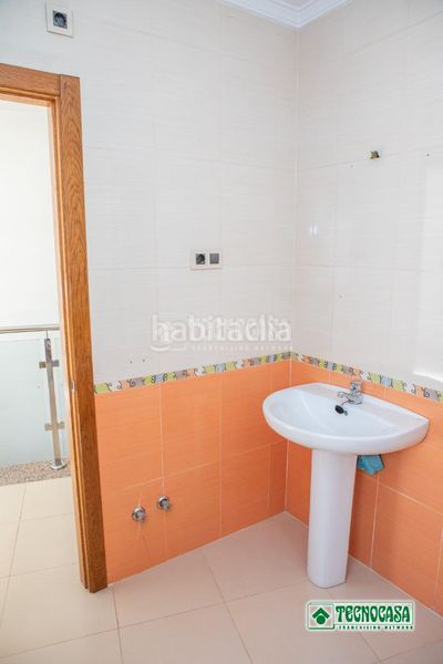 Foto 9fa31401-ea21-4048-b983-21d47e30f2fe. Casa aparellada amb aparcament a Pulpí