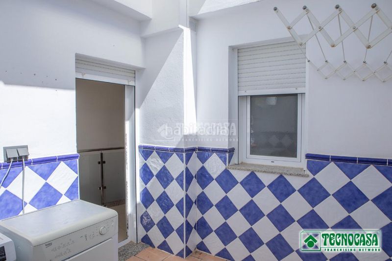 Foto a393a39a-149e-48b6-a5fc-4d232f81cd41. Casa aparellada amb aparcament a Pulpí