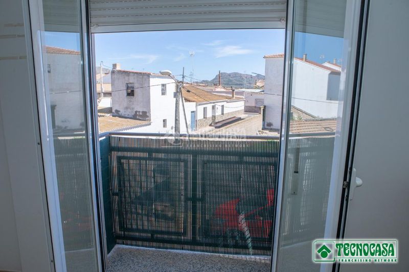 Foto a94260d8-2c00-4905-8277-bfa0e1fb73ef. Casa aparellada amb aparcament a Pulpí