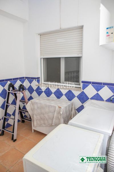 Foto ae87008f-1949-4f39-a004-903f04ee0512. Casa aparellada amb aparcament a Pulpí