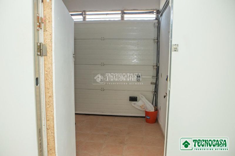 Foto b674c96d-0efd-4817-946b-7c9733611a5e. Casa aparellada amb aparcament a Pulpí