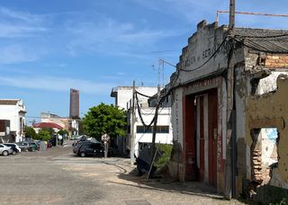 Wohngrundst�ck en Calle blanca paloma 11. Terreno urbano de 559m� en la pa�oleta, camas. �m�ximo potencial