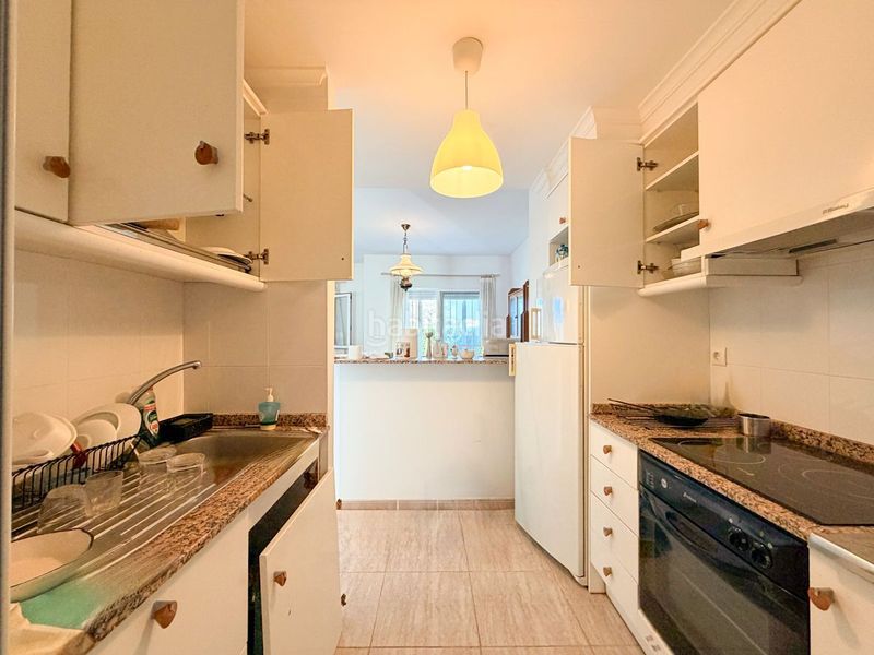 Foto 4c2308a6-ba2b-4129-96aa-bbb407ea2e97. Casa adossada amb piscina a Pedreguer