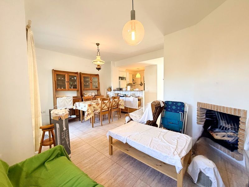 Foto 9c3353df-fd17-4327-8f1a-607d8d4d2fa8. Casa adossada amb piscina a Pedreguer